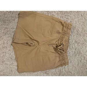 Gap boys 3T hybrid shorts with QuickDry in mojave. New without tags